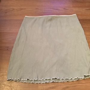 Art class green skirt